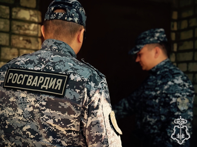 Сотрудники вневедомственной охраны Росгвардии оказали помощь двум несовершеннолетним детям