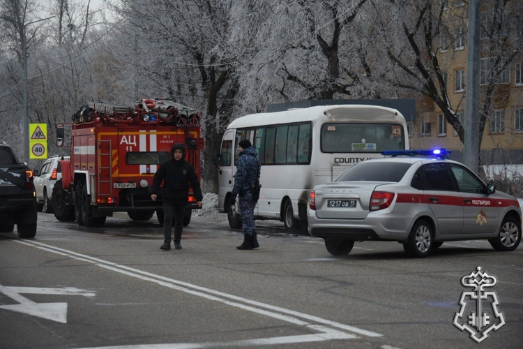 В городе Свободном сотрудники вневедомственной охраны Росгвардии оказали помощь водителю в ликвидации возгорания маршрутного автобуса